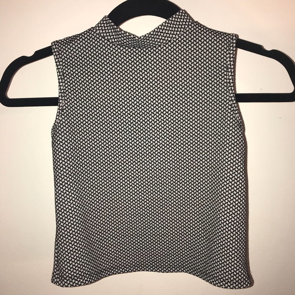 PINC PREMIUM BLACK AND WHITE ZIPPER TANK TOP